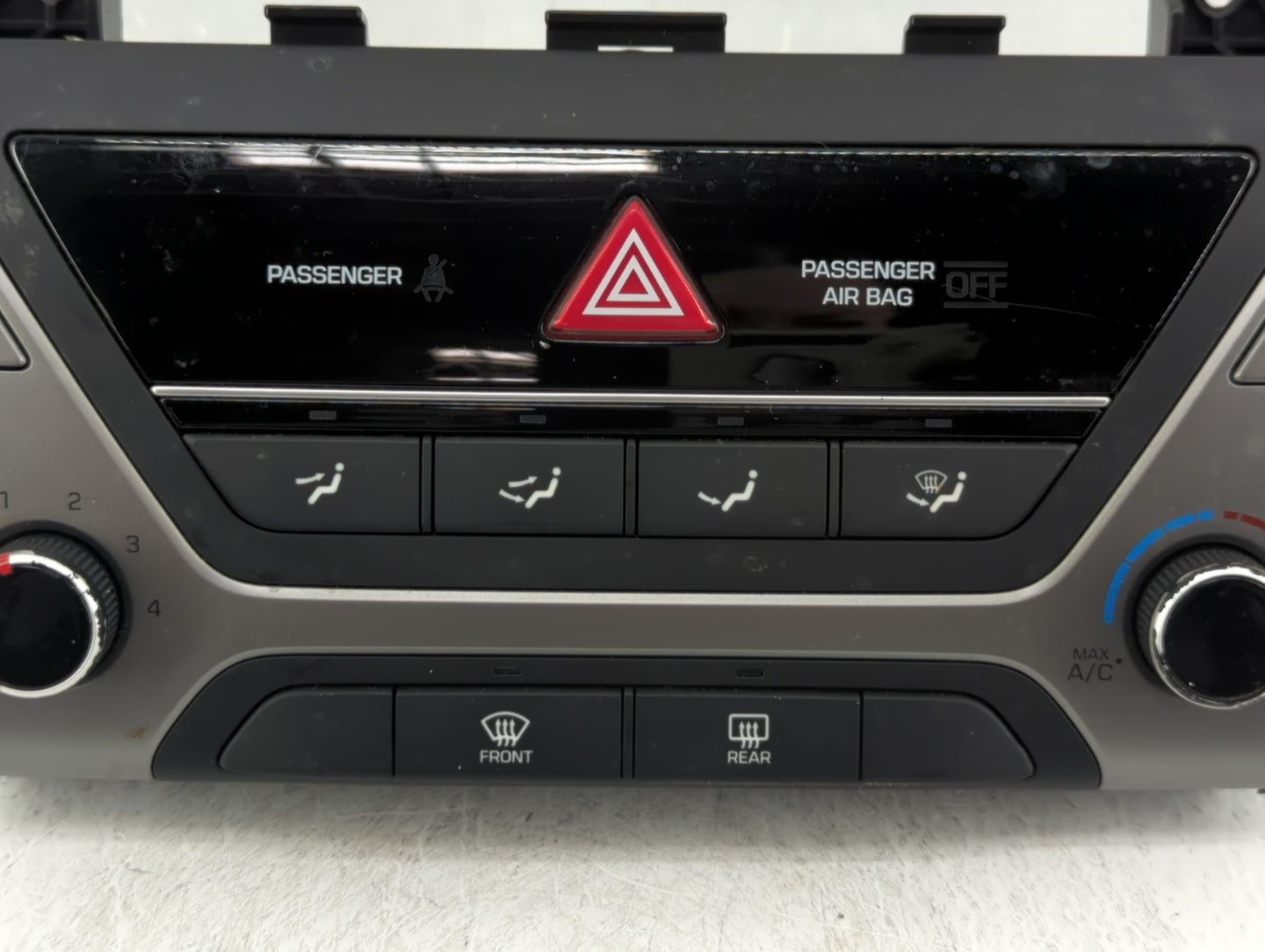2017-2018 Hyundai Elantra Climate Control Module Temperature AC/Heater Replacement P/N:97250-F20624X Fits Fits 2017 2018 OEM