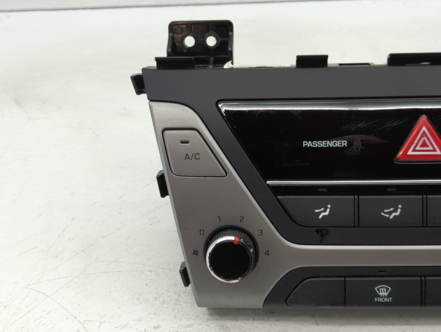 2017-2018 Hyundai Elantra Climate Control Module Temperature AC/Heater Replacement P/N:97250-F20624X Fits Fits 2017 2018 OEM