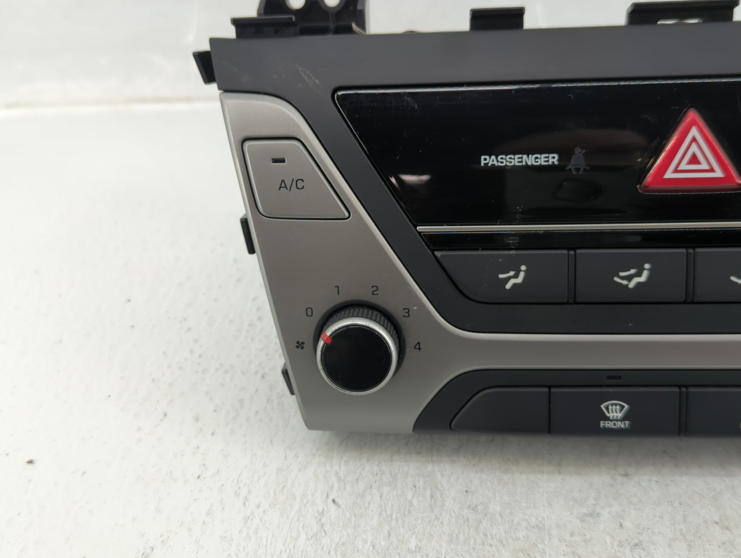 2017-2018 Hyundai Elantra Climate Control Module Temperature AC/Heater Replacement P/N:97250-F20624X Fits Fits 2017 2018 OEM