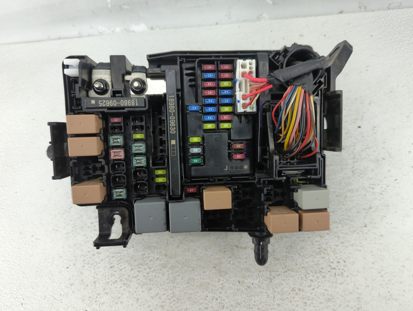 2018 Hyundai Elantra Fusebox Fuse Box Panel Relay Module P/N:91956-F2022 Fits OEM Used Auto Parts - Oemusedautoparts1.com