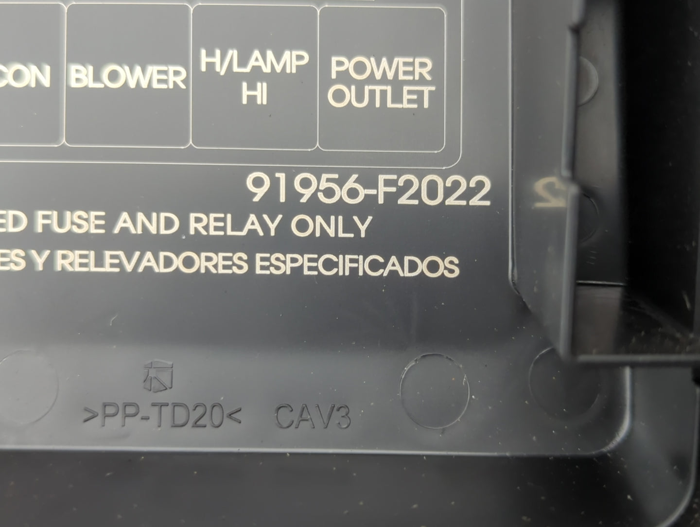 2018 Hyundai Elantra Fusebox Fuse Box Panel Relay Module P/N:91956-F2022 Fits OEM Used Auto Parts - Oemusedautoparts1.com