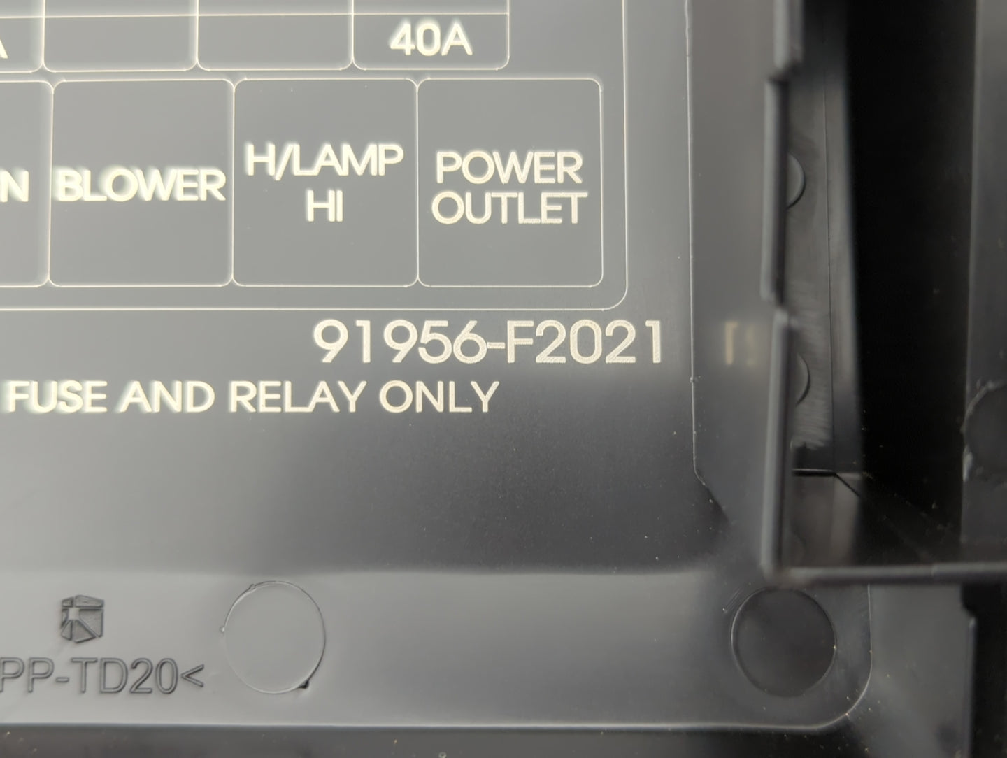 2018 Hyundai Elantra Fusebox Fuse Box Panel Relay Module P/N:VS91200F3535AB Fits OEM Used Auto Parts - Oemusedautoparts1.com