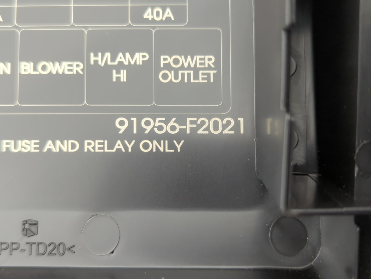 2018 Hyundai Elantra Fusebox Fuse Box Panel Relay Module P/N:VS91200F3535AB Fits OEM Used Auto Parts - Oemusedautoparts1.com