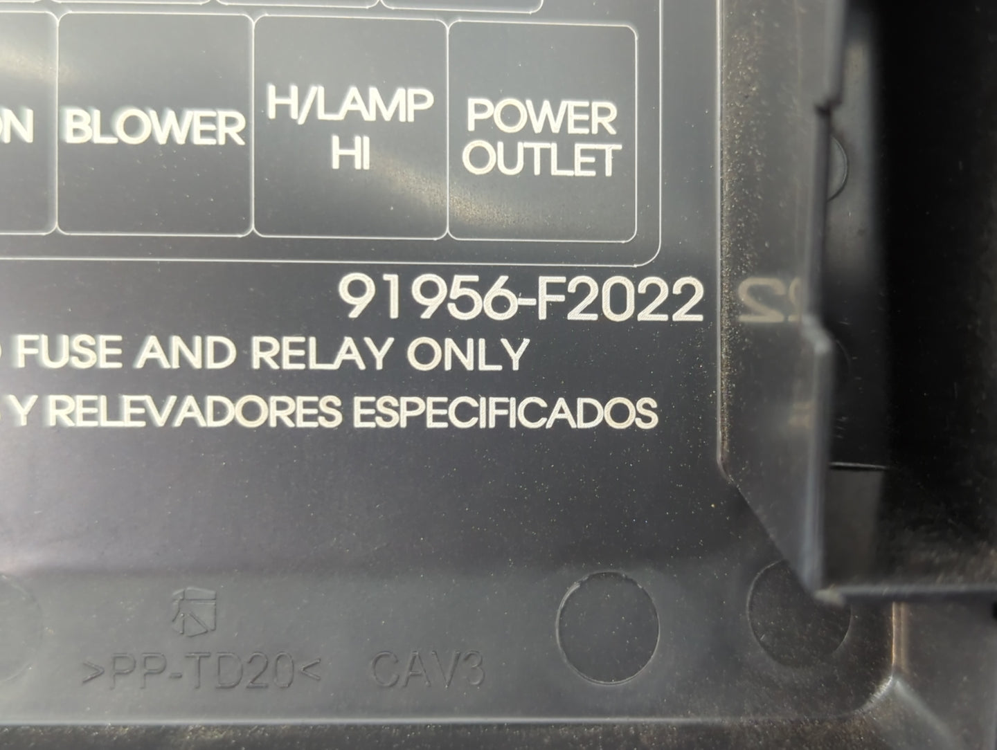 2018 Hyundai Elantra Fusebox Fuse Box Panel Relay Module P/N:91956-F2022 Fits OEM Used Auto Parts - Oemusedautoparts1.com