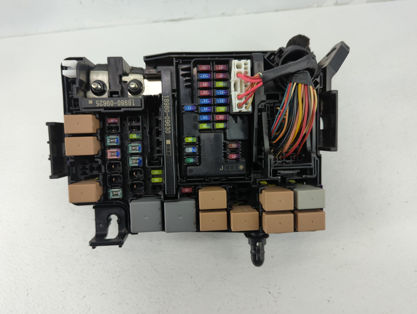 2018 Hyundai Elantra Fusebox Fuse Box Panel Relay Module P/N:91956-F2022 Fits OEM Used Auto Parts - Oemusedautoparts1.com