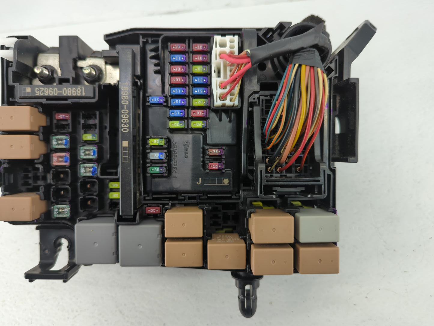 2018 Hyundai Elantra Fusebox Fuse Box Panel Relay Module P/N:91956-F2022 Fits OEM Used Auto Parts - Oemusedautoparts1.com