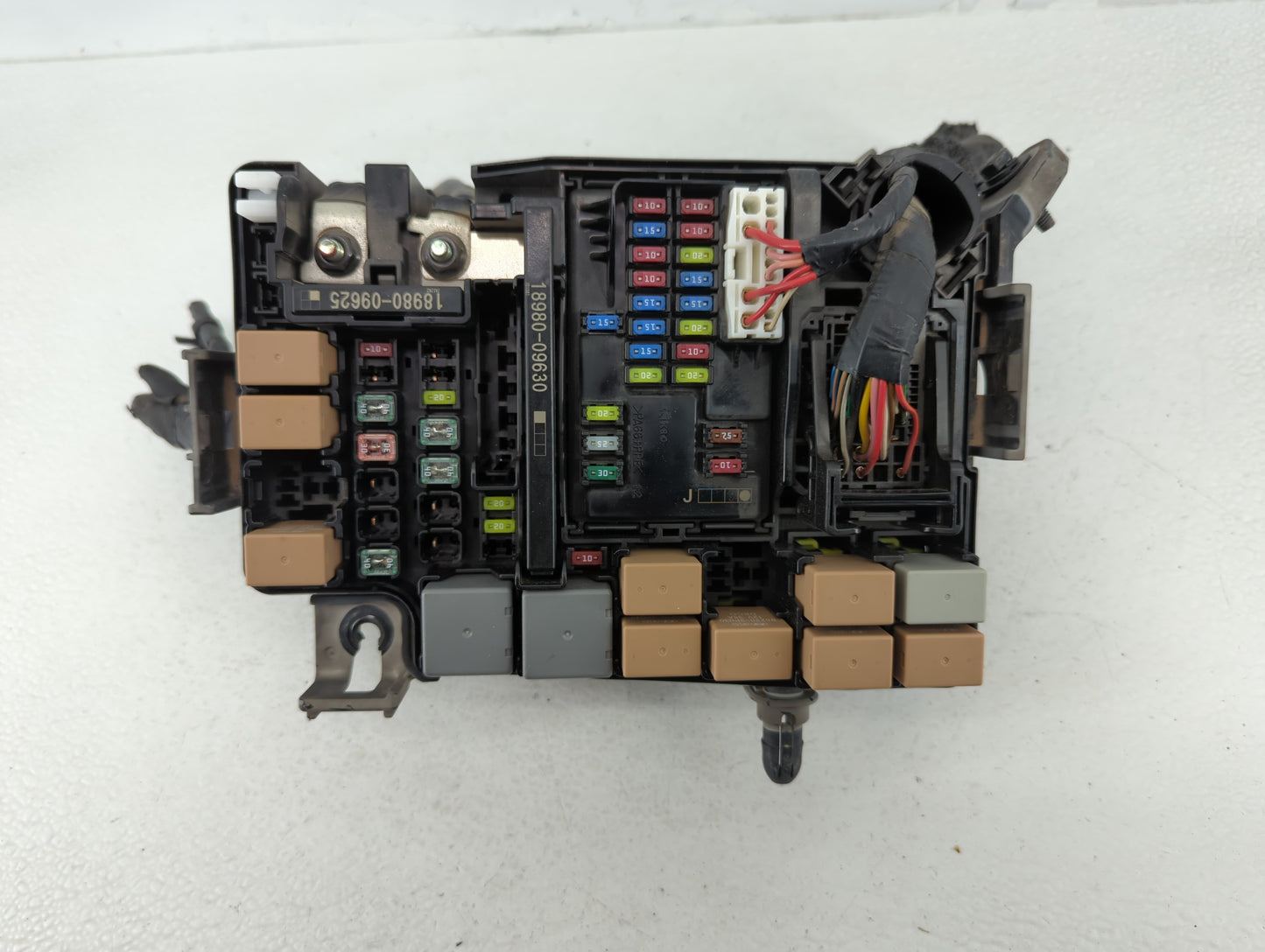 2018 Hyundai Elantra Fusebox Fuse Box Panel Relay Module P/N:91956-F2022 Fits OEM Used Auto Parts - Oemusedautoparts1.com