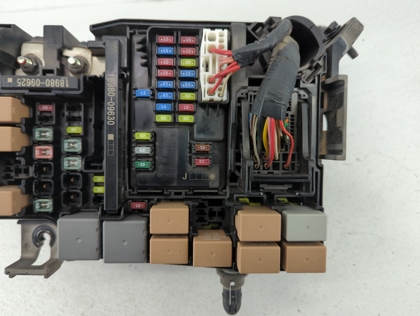 2018 Hyundai Elantra Fusebox Fuse Box Panel Relay Module P/N:91956-F2022 Fits OEM Used Auto Parts - Oemusedautoparts1.com