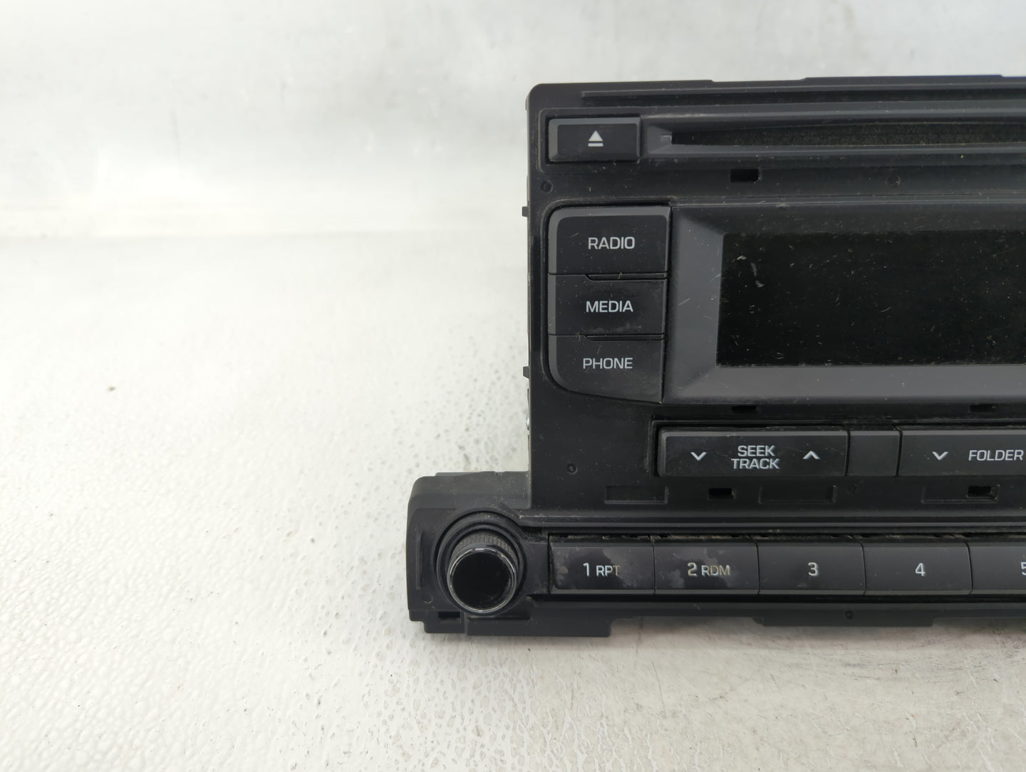 Hyundai Elantra Am Fm Cd Player Radio Receiver - Oemusedautoparts1.com