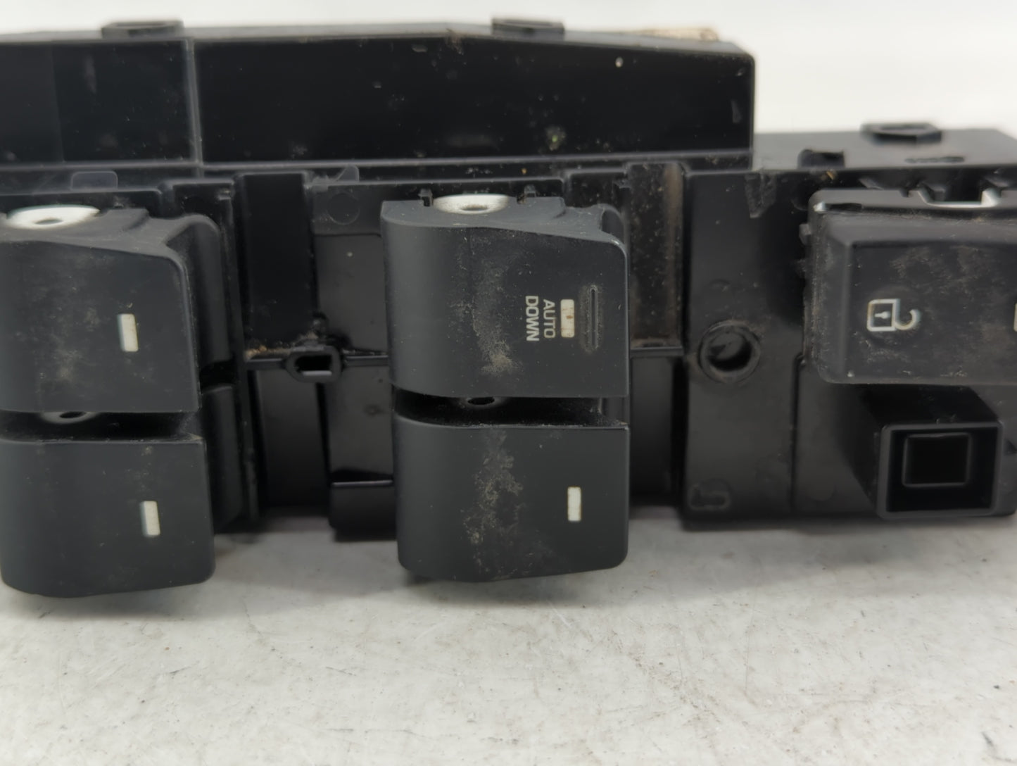 2017-2020 Hyundai Elantra Master Power Window Switch Replacement Driver Side Left P/N:93570F2100 Fits Fits 2017 2018 2019 20