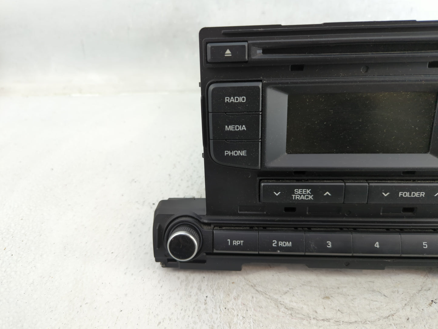 2017-2018 Hyundai Elantra Radio AM FM Cd Player Receiver Replacement P/N:96160-F2101UAT Fits Fits 2017 2018 OEM Used Auto Pa
