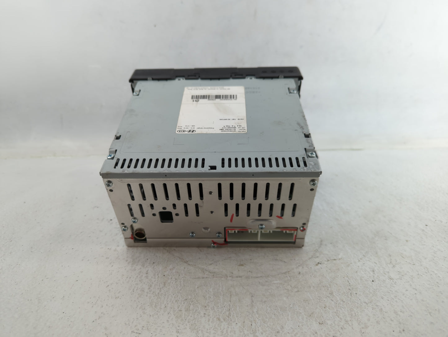 2017-2018 Hyundai Elantra Radio AM FM Cd Player Receiver Replacement P/N:96160-F2101UAT Fits Fits 2017 2018 OEM Used Auto Pa