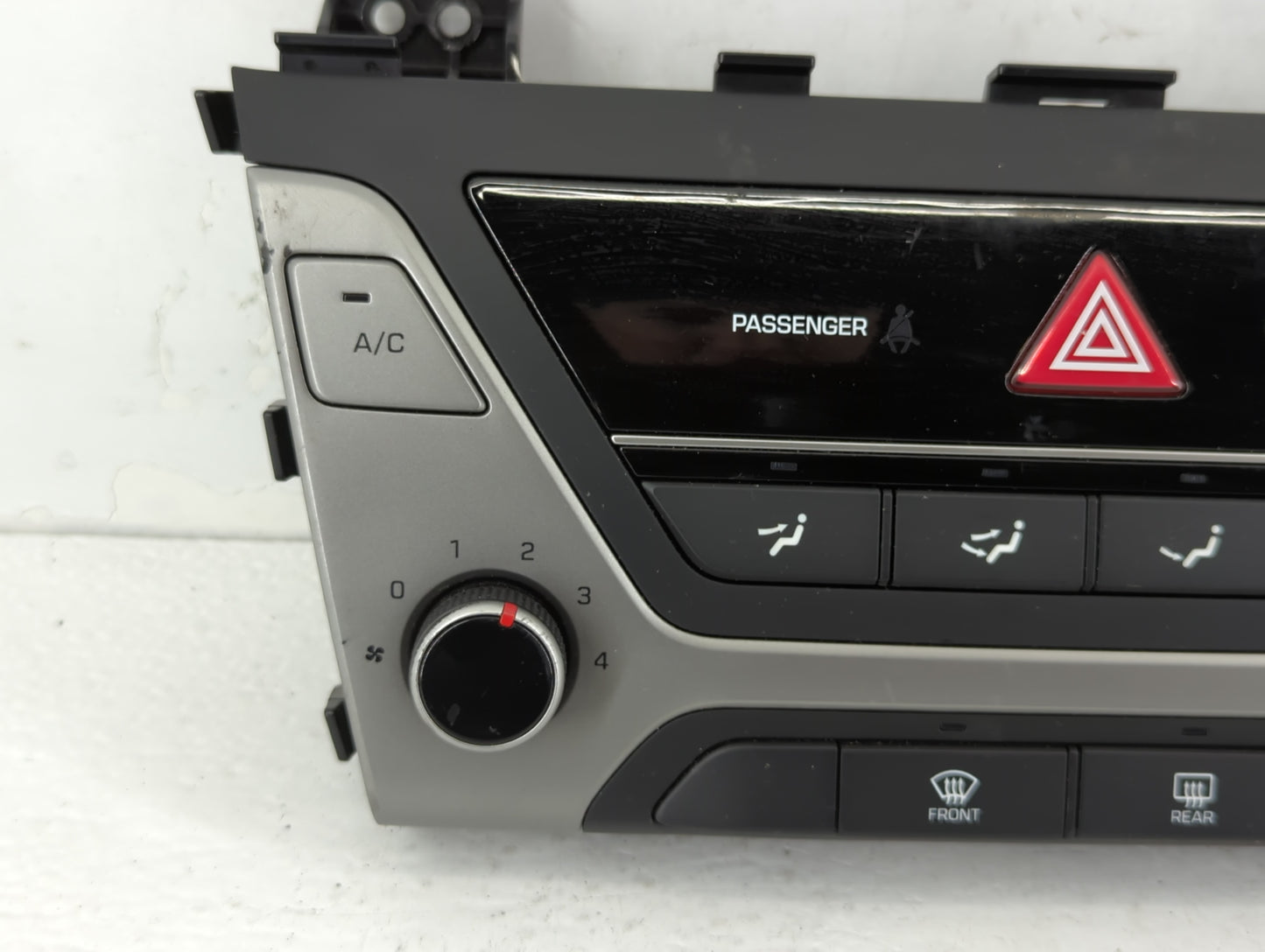 2017-2018 Hyundai Elantra Climate Control Module Temperature AC/Heater Replacement P/N:97250-F20624X Fits Fits 2017 2018 OEM