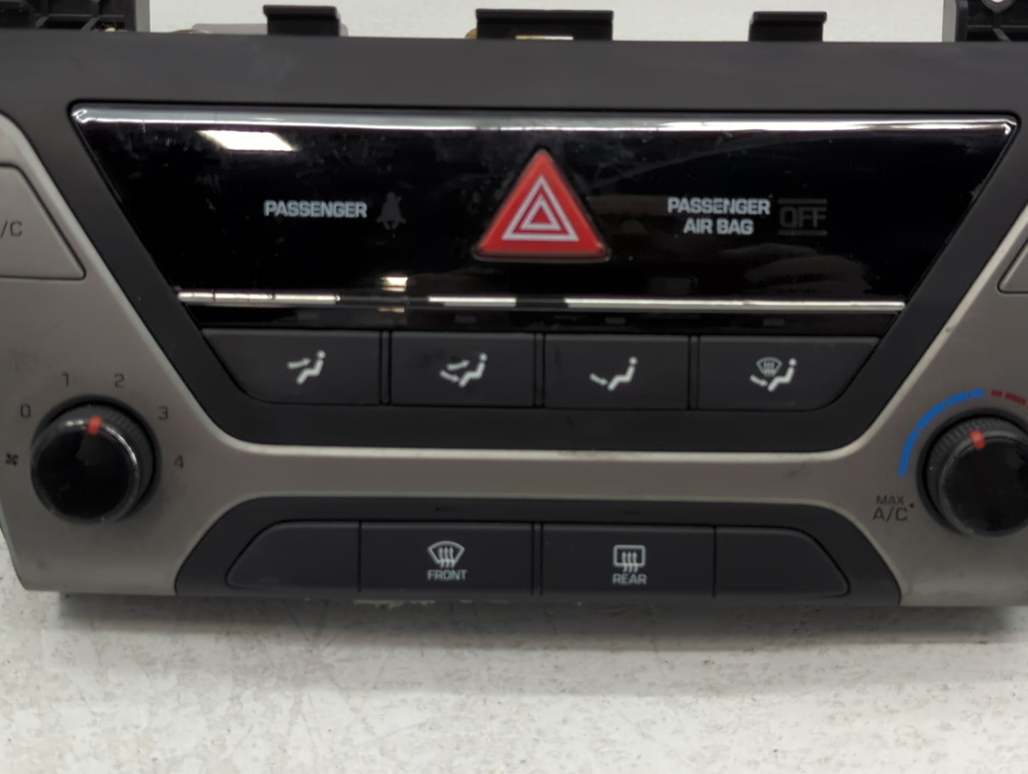 2017-2018 Hyundai Elantra Climate Control Module Temperature AC/Heater Replacement P/N:97250-F20624X Fits Fits 2017 2018 OEM