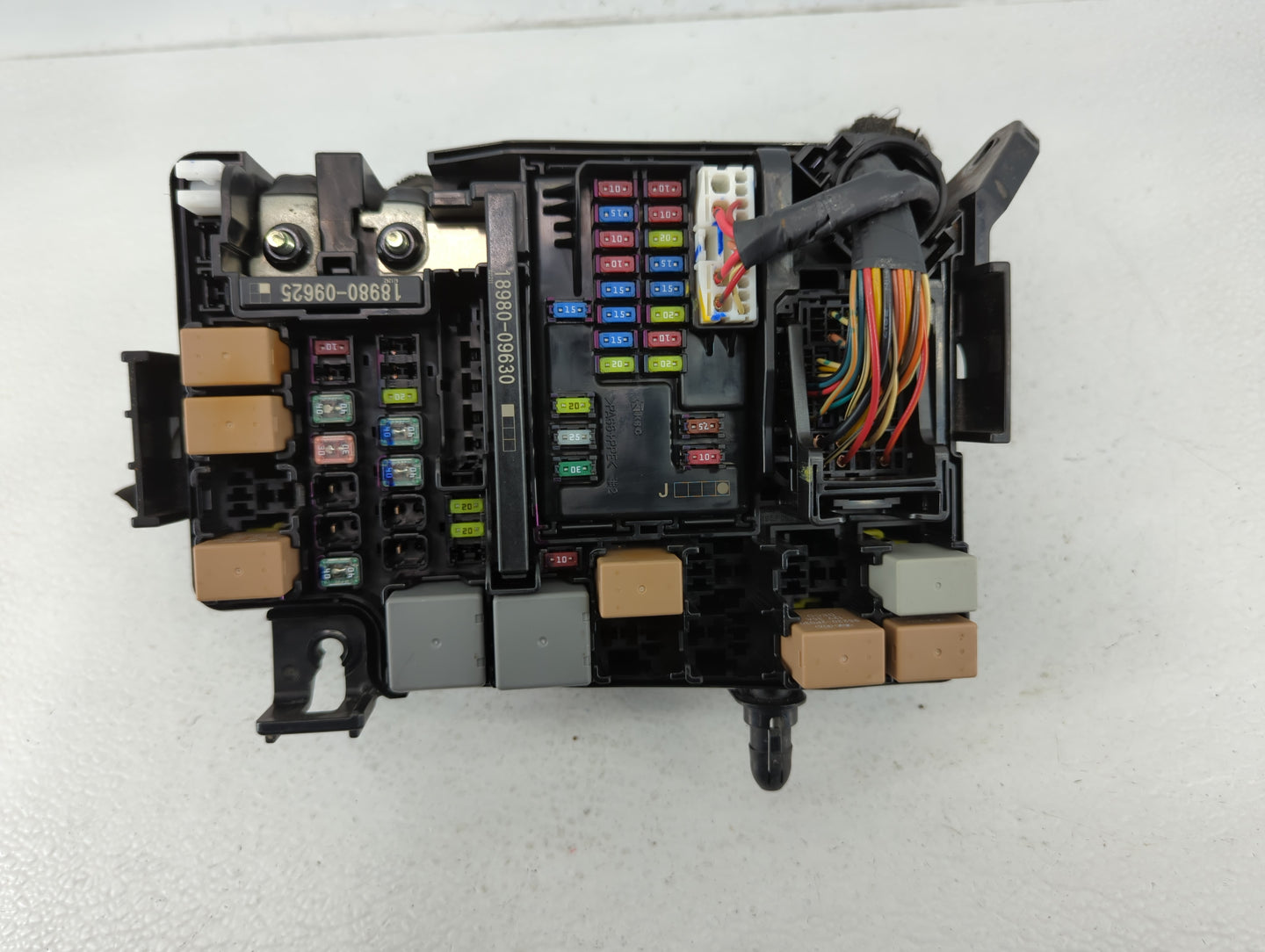 2018 Hyundai Elantra Fusebox Fuse Box Panel Relay Module P/N:91956-F2022 Fits OEM Used Auto Parts - Oemusedautoparts1.com
