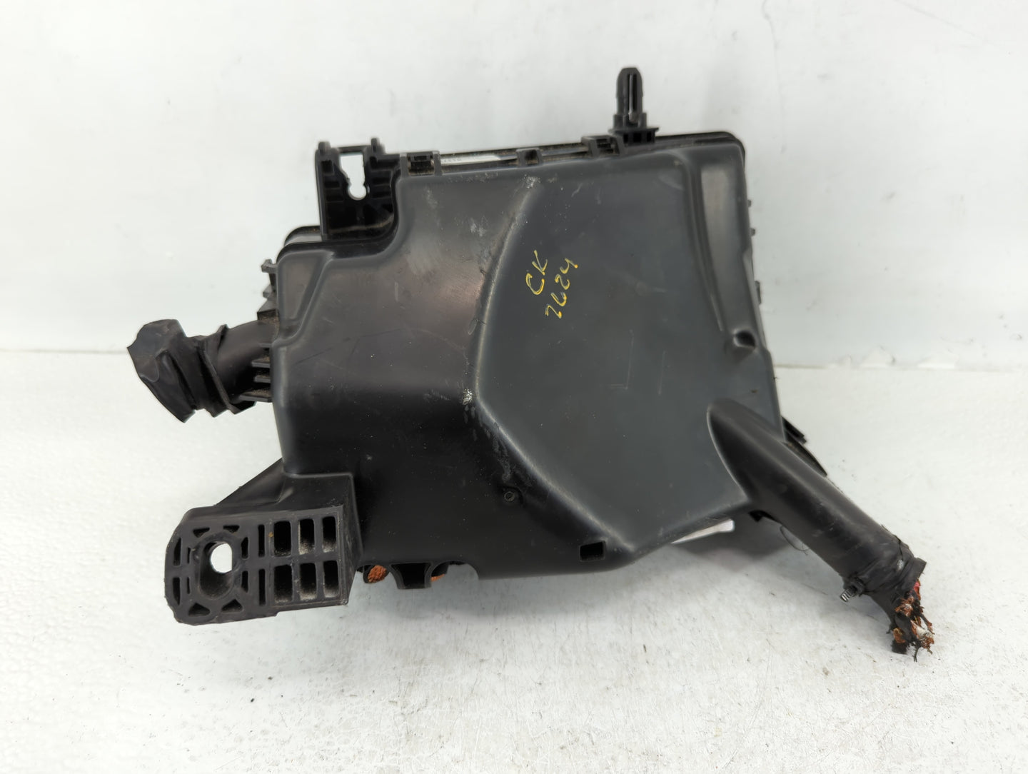 2018 Hyundai Elantra Fusebox Fuse Box Panel Relay Module P/N:91956-F2022 Fits OEM Used Auto Parts - Oemusedautoparts1.com