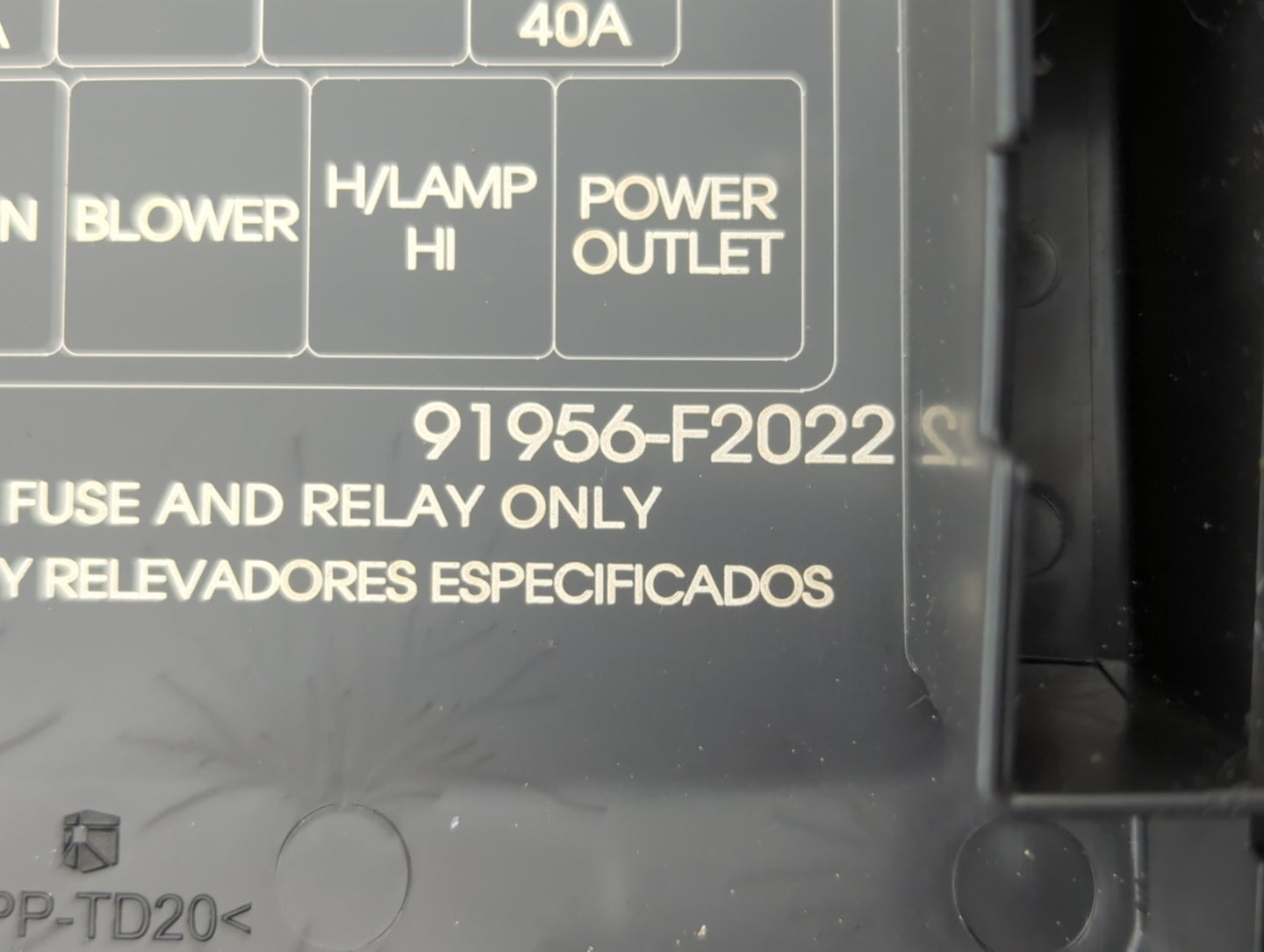 2018 Hyundai Elantra Fusebox Fuse Box Panel Relay Module P/N:91956-F2022 Fits OEM Used Auto Parts - Oemusedautoparts1.com