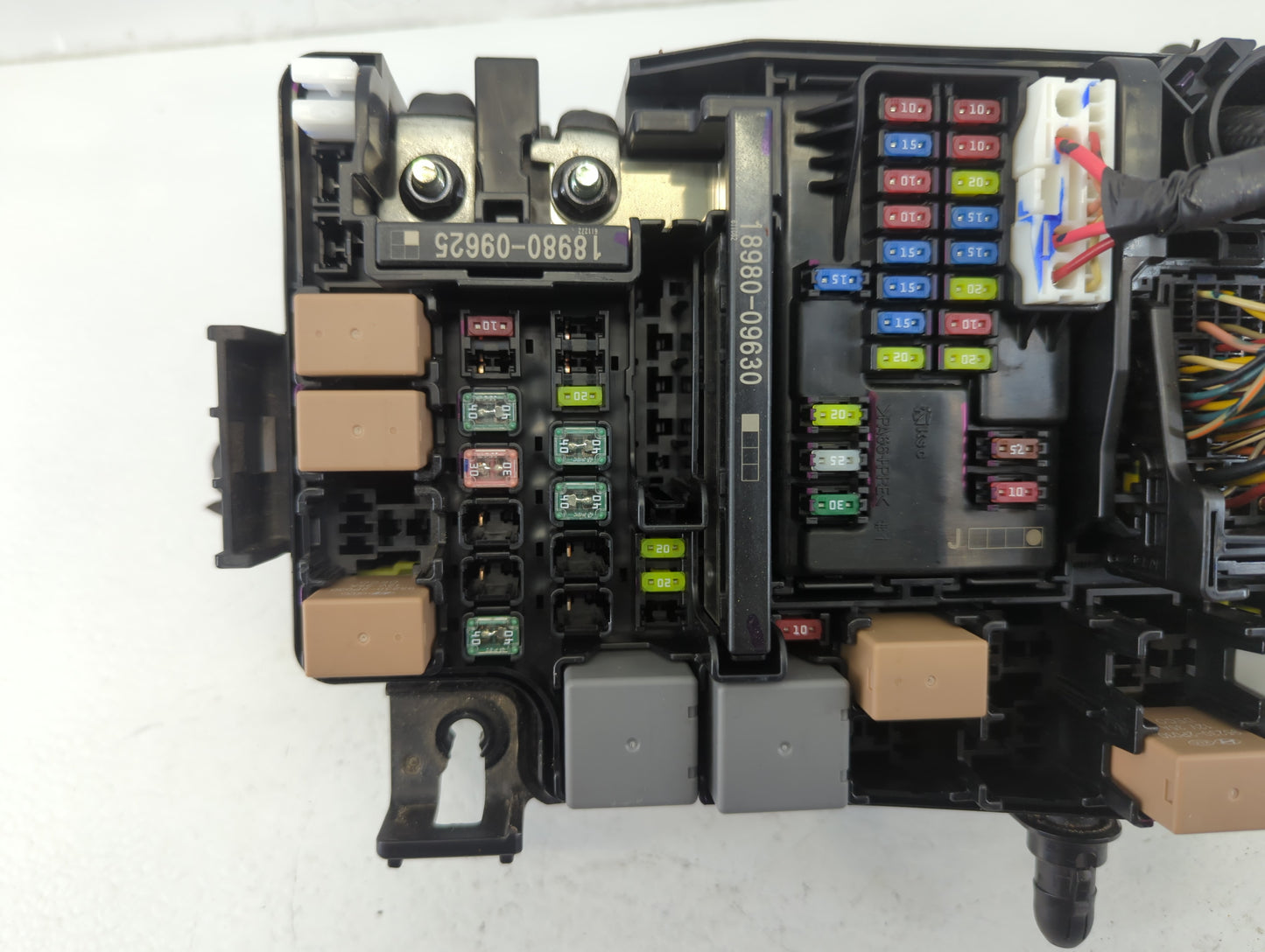 2018 Hyundai Elantra Fusebox Fuse Box Panel Relay Module P/N:91956-F2022 VS91200F3535AB Fits OEM Used Auto Parts - Oemusedau