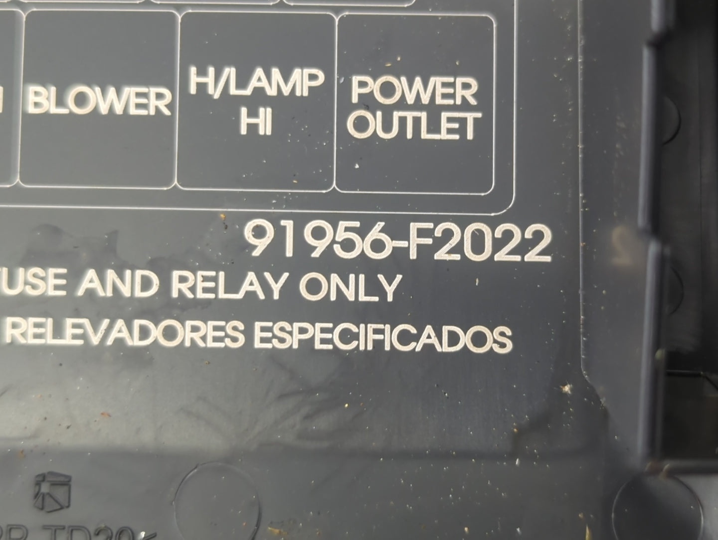 2018 Hyundai Elantra Fusebox Fuse Box Panel Relay Module P/N:91956-F2022 VS91200F3535AB Fits OEM Used Auto Parts - Oemusedau