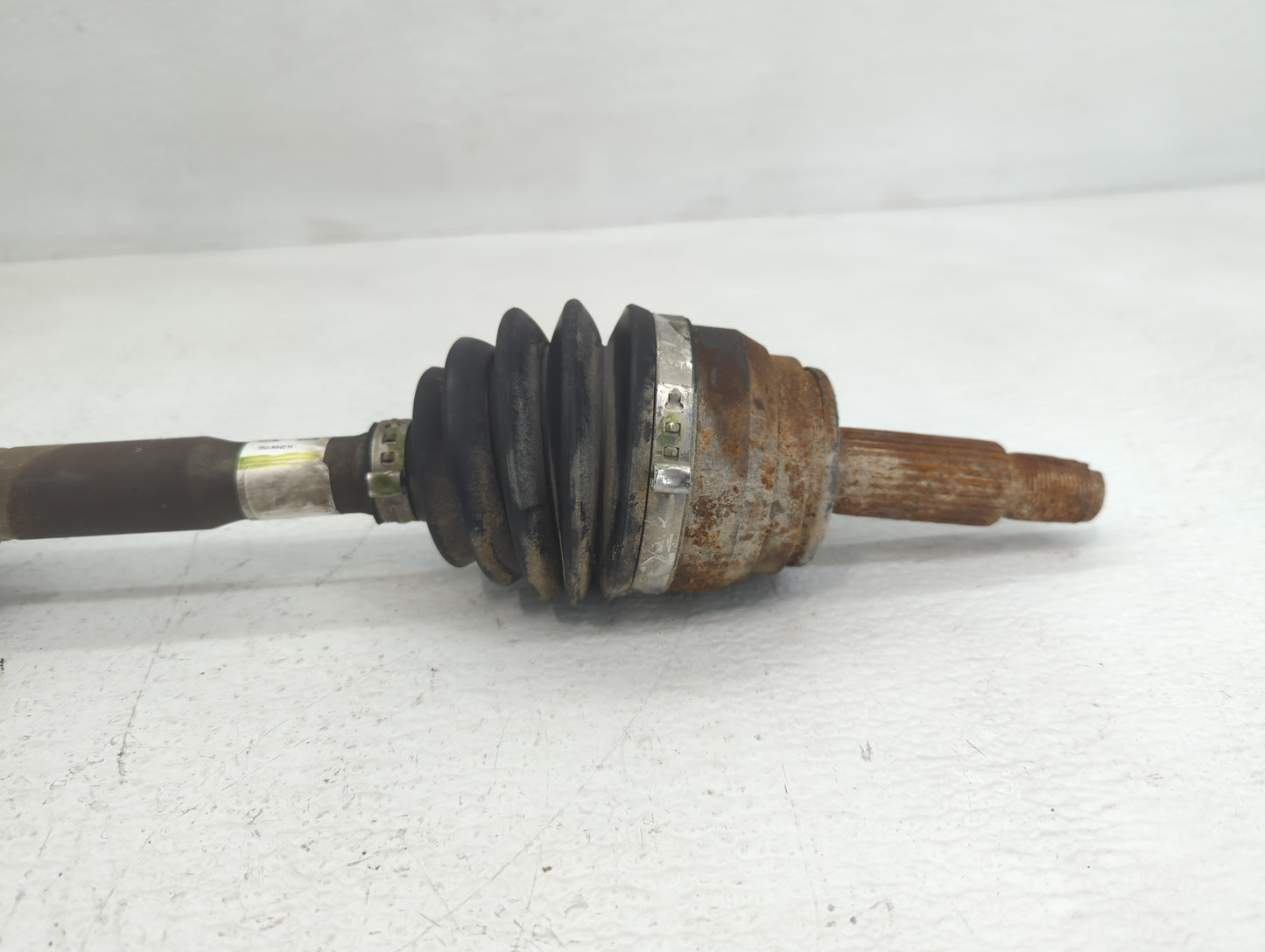 2017-2020 Hyundai Elantra Axle Shaft Front Driver Cv C/v - Oemusedautoparts1.com