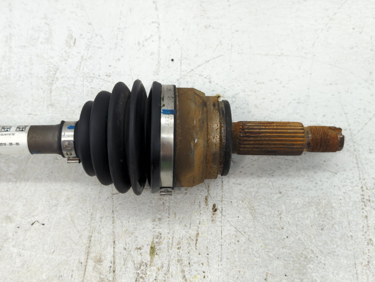 2017-2020 Hyundai Elantra Axle Shaft Front Driver Cv C/v - Oemusedautoparts1.com