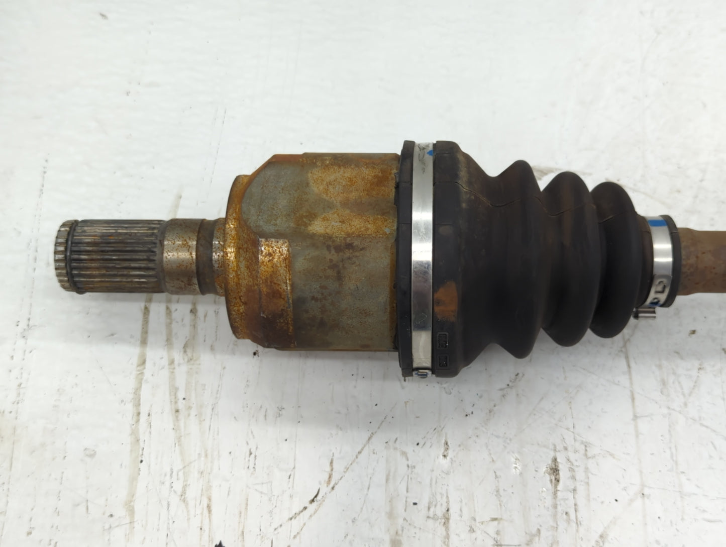 2017-2020 Hyundai Elantra Axle Shaft Front Driver Cv C/v - Oemusedautoparts1.com