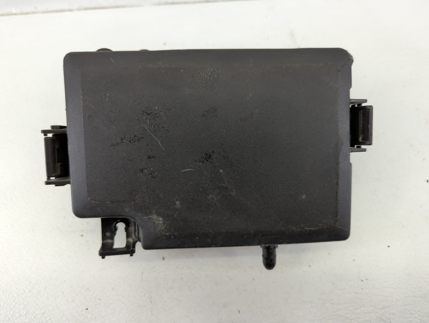 2018 Hyundai Elantra Fusebox Fuse Box Panel Relay Module P/N:91956-F2022 VS91200F3535AB Fits OEM Used Auto Parts - Oemusedau