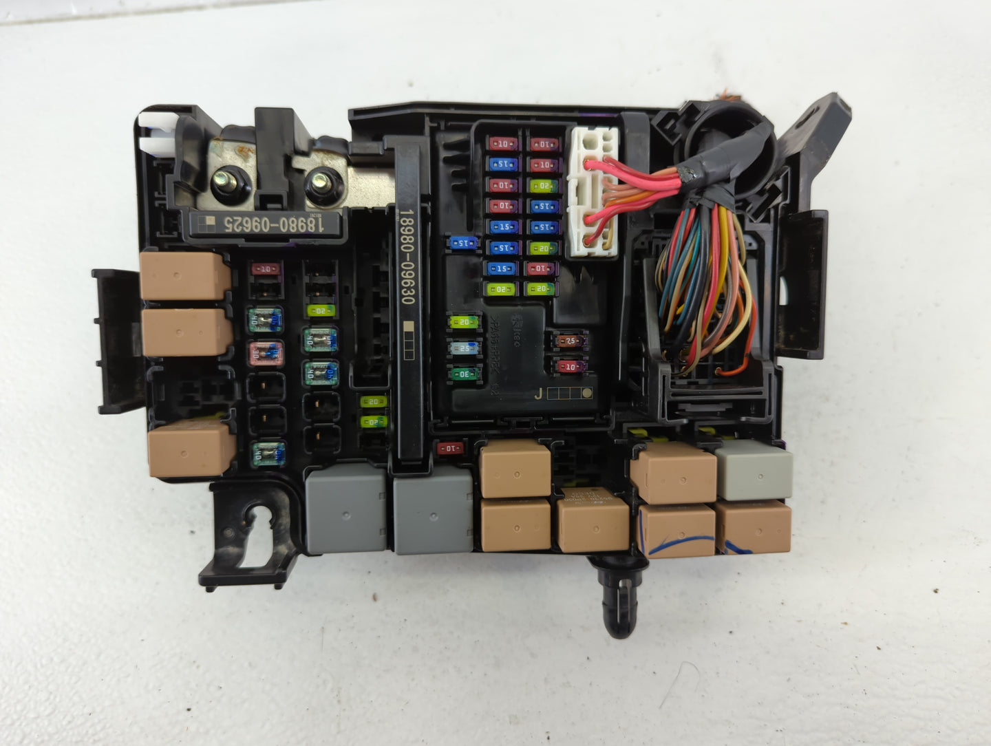 2018 Hyundai Elantra Fusebox Fuse Box Panel Relay Module P/N:91956-F2022 VS91200F3535AB Fits OEM Used Auto Parts - Oemusedau