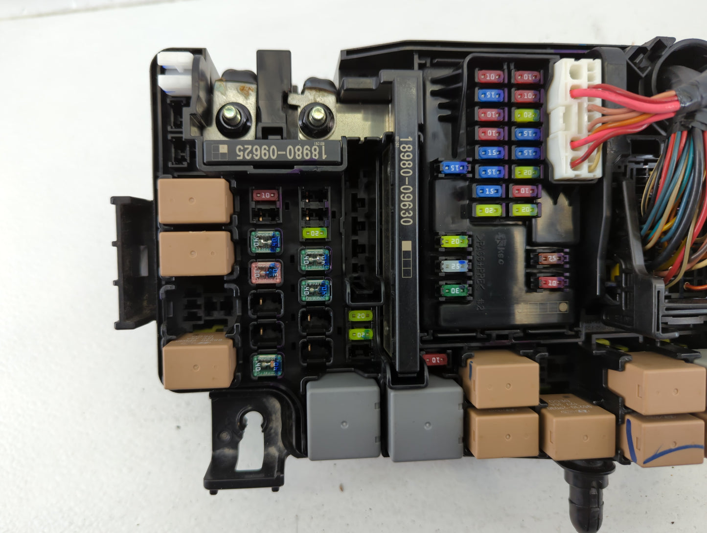 2018 Hyundai Elantra Fusebox Fuse Box Panel Relay Module P/N:91956-F2022 VS91200F3535AB Fits OEM Used Auto Parts - Oemusedau