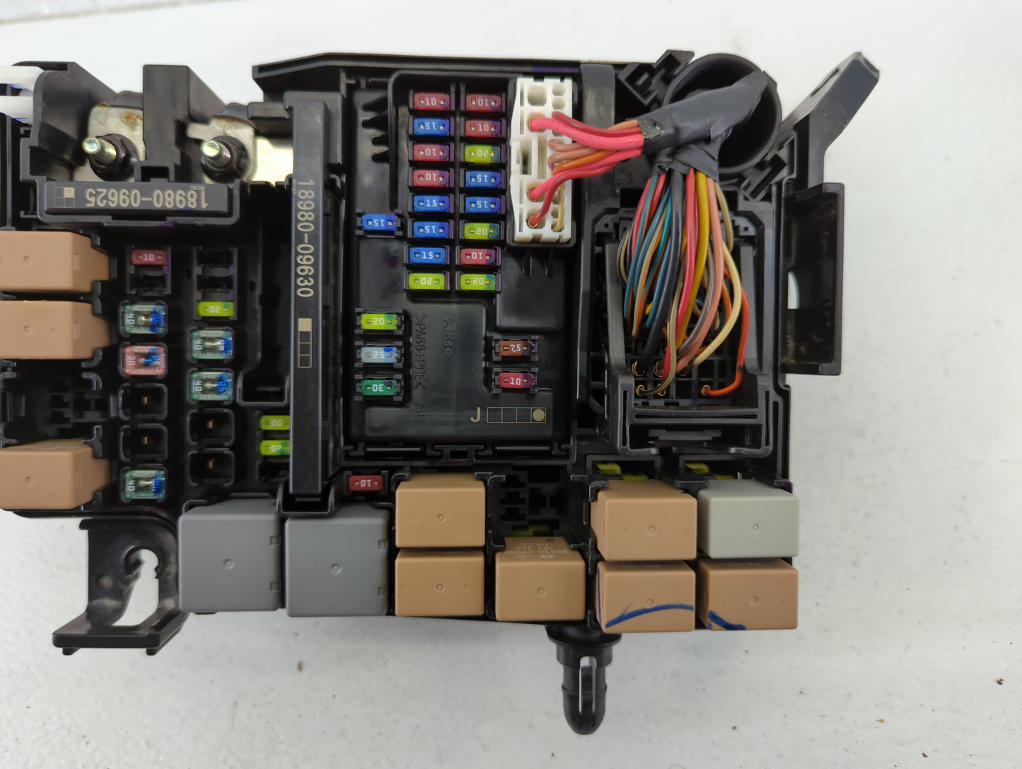 2018 Hyundai Elantra Fusebox Fuse Box Panel Relay Module P/N:91956-F2022 VS91200F3535AB Fits OEM Used Auto Parts - Oemusedau