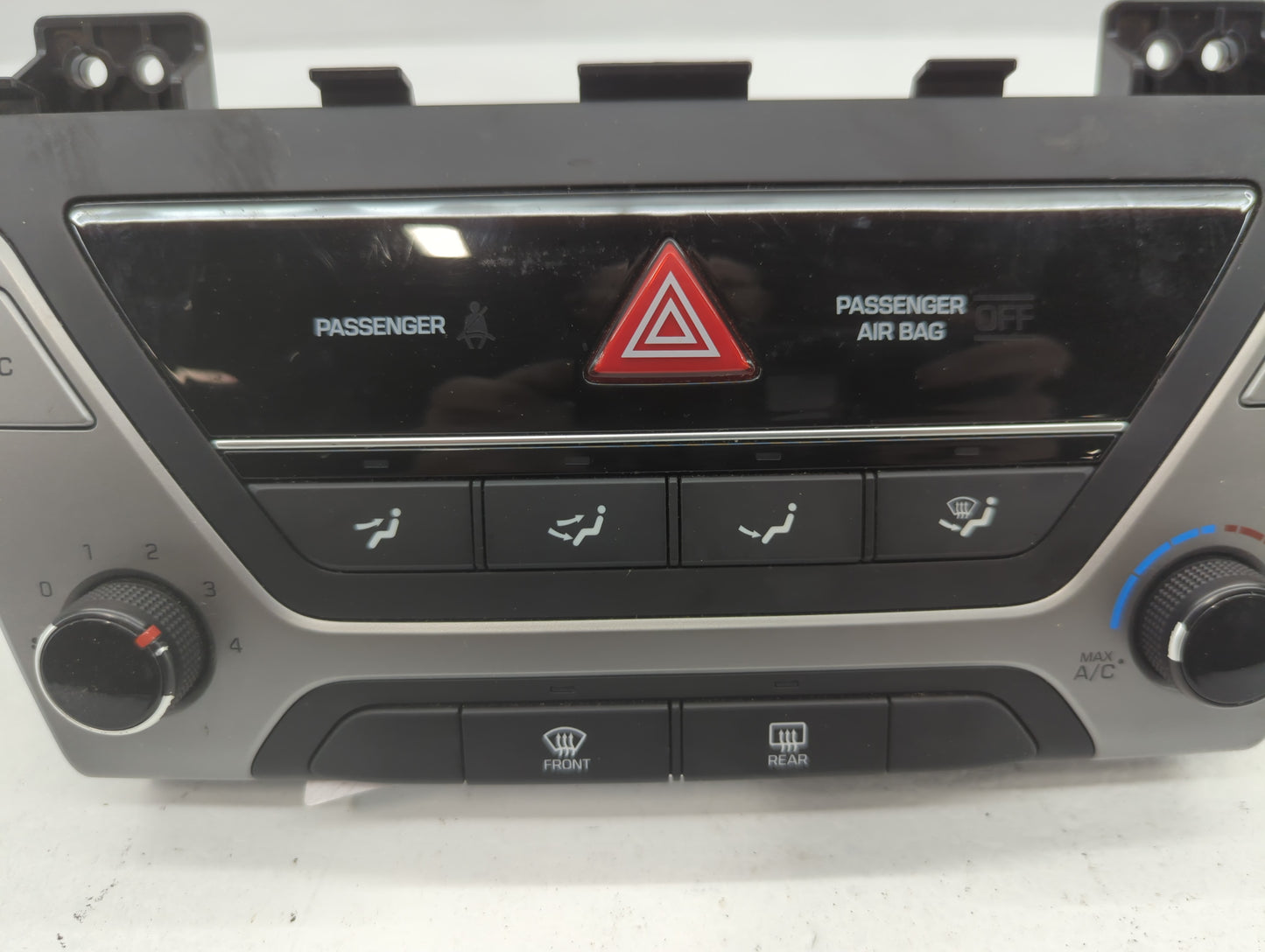 2017-2018 Hyundai Elantra Climate Control Module Temperature AC/Heater Replacement P/N:97250-F20624X Fits Fits 2017 2018 OEM