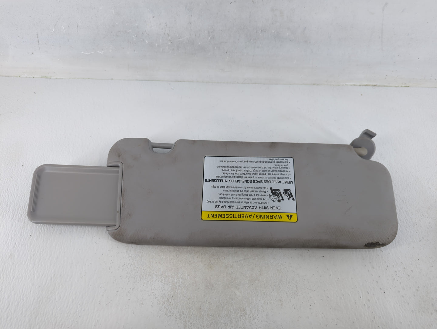 2017-2020 Hyundai Elantra Sun Visor Shade Replacement Driver Left Mirror Fits Fits 2017 2018 2019 2020 OEM Used Auto Parts -