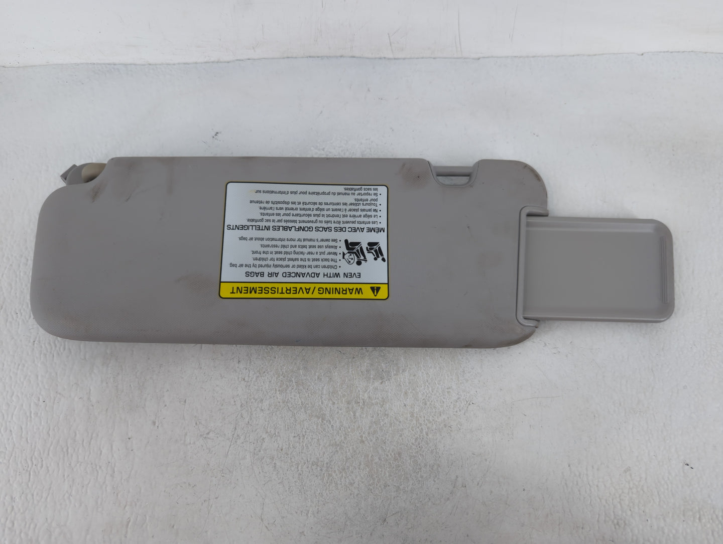 2017-2020 Hyundai Elantra Sun Visor Shade Replacement Passenger Right Mirror Fits Fits 2017 2018 2019 2020 OEM Used Auto Par