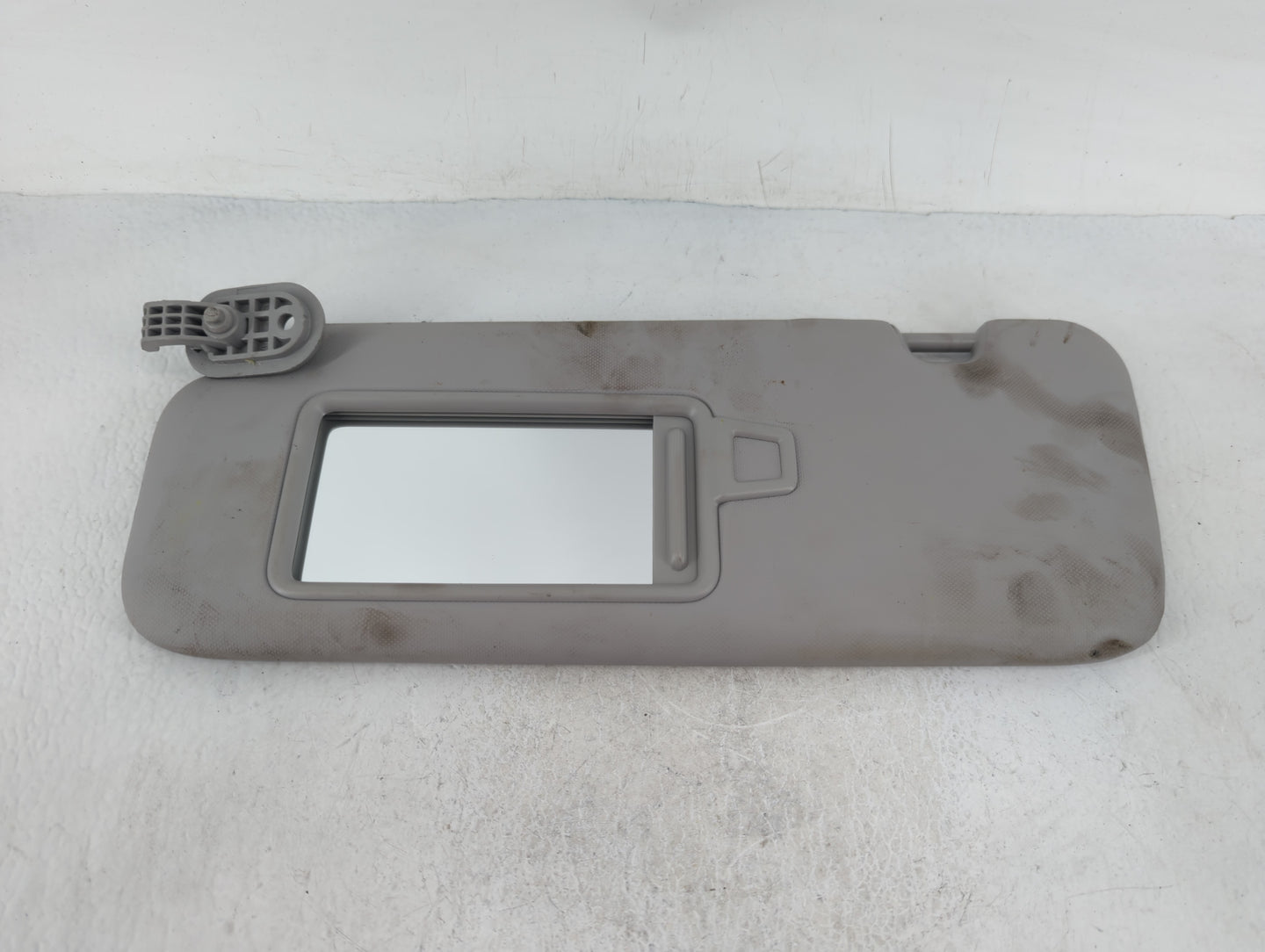 2017-2020 Hyundai Elantra Sun Visor Shade Replacement Driver Left Mirror Fits Fits 2017 2018 2019 2020 OEM Used Auto Parts -