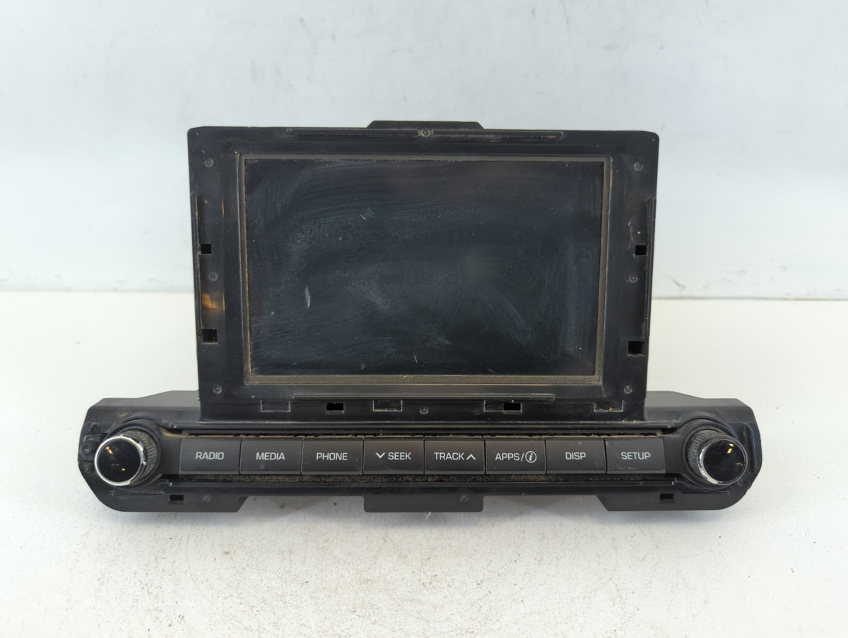 2017-2018 Hyundai Elantra Am Fm Cd Player Radio Receiver 662775 - Oemusedautoparts1.com