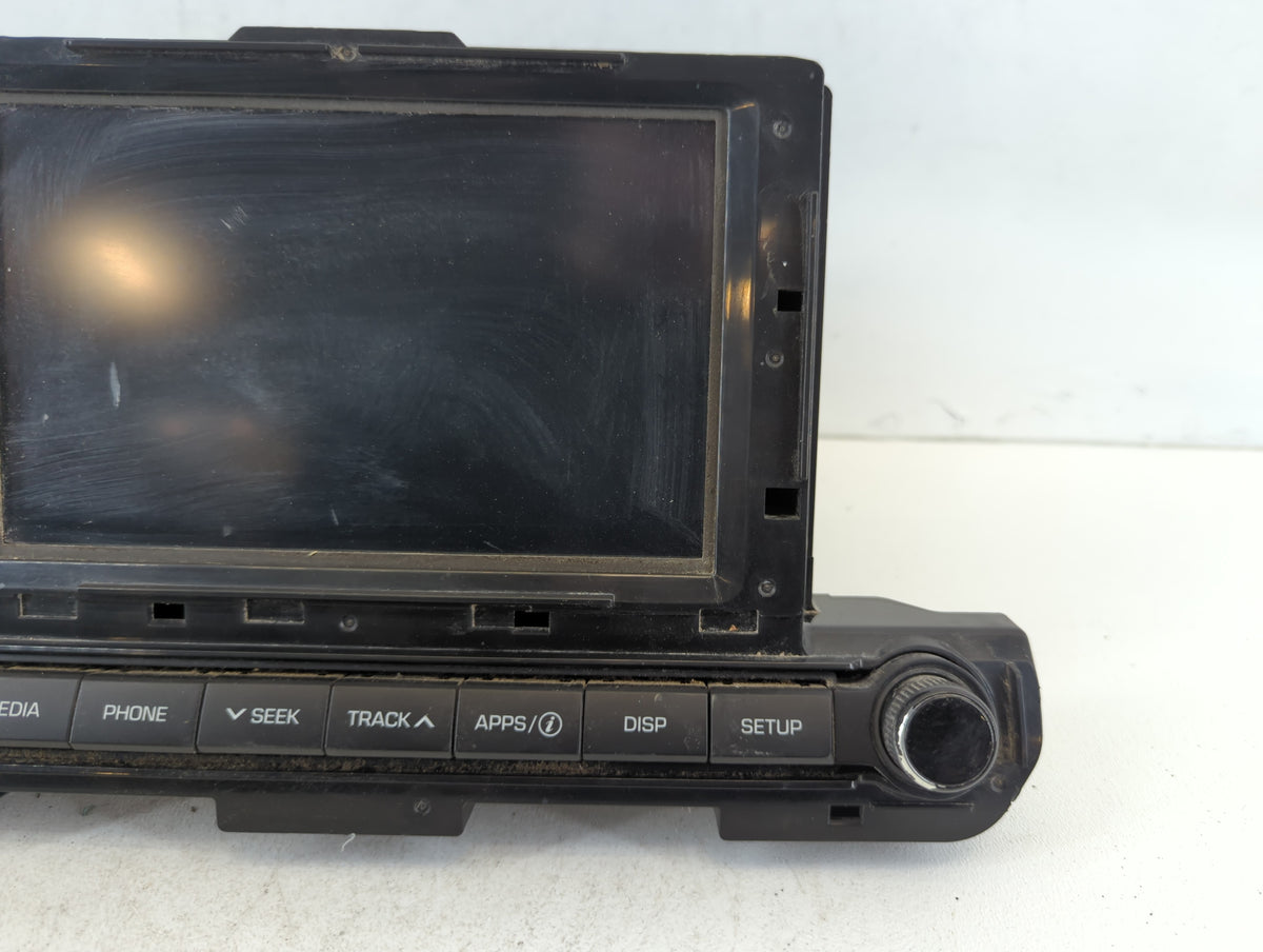 2017-2018 Hyundai Elantra Am Fm Cd Player Radio Receiver 662775 - Oemusedautoparts1.com