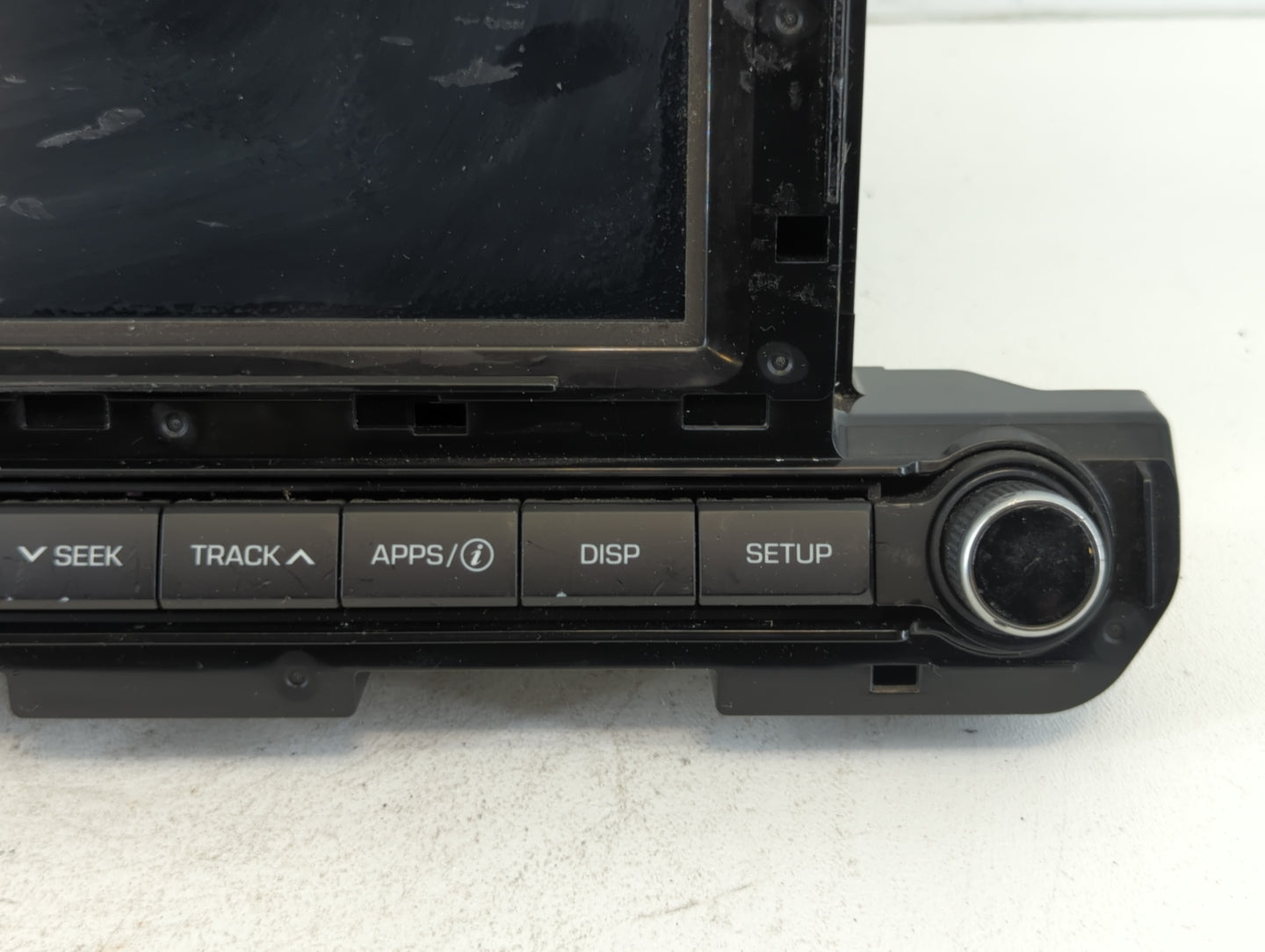 2017-2018 Hyundai Elantra Am Fm Cd Player Radio Receiver - Oemusedautoparts1.com