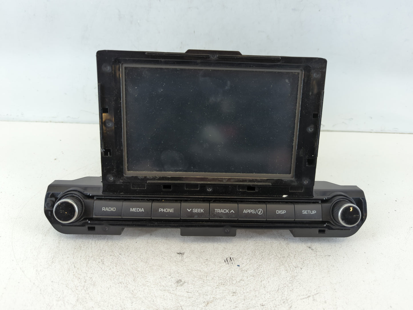 2017-2018 Hyundai Elantra Am Fm Cd Player Radio Receiver - Oemusedautoparts1.com