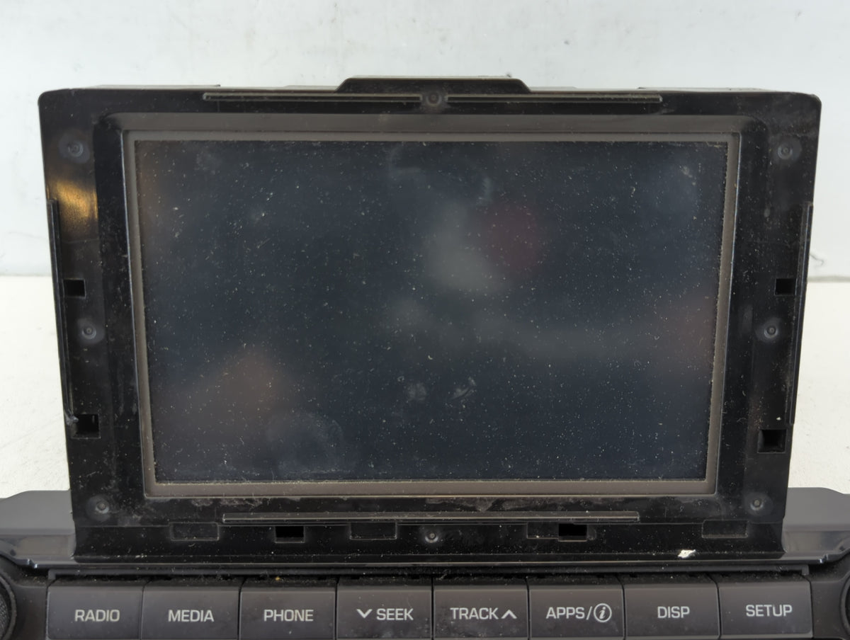2017-2018 Hyundai Elantra Am Fm Cd Player Radio Receiver 663955 - Oemusedautoparts1.com