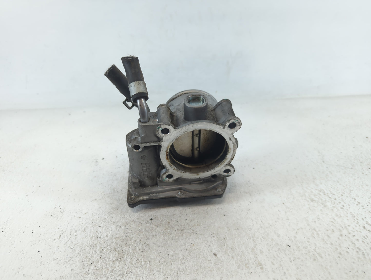 2011-2020 Hyundai Elantra Throttle Body P/N:35100-2E000 Fits Fits 2011 2012 2013 2014 2015 2016 2017 2018 2019 2020 2021 OEM