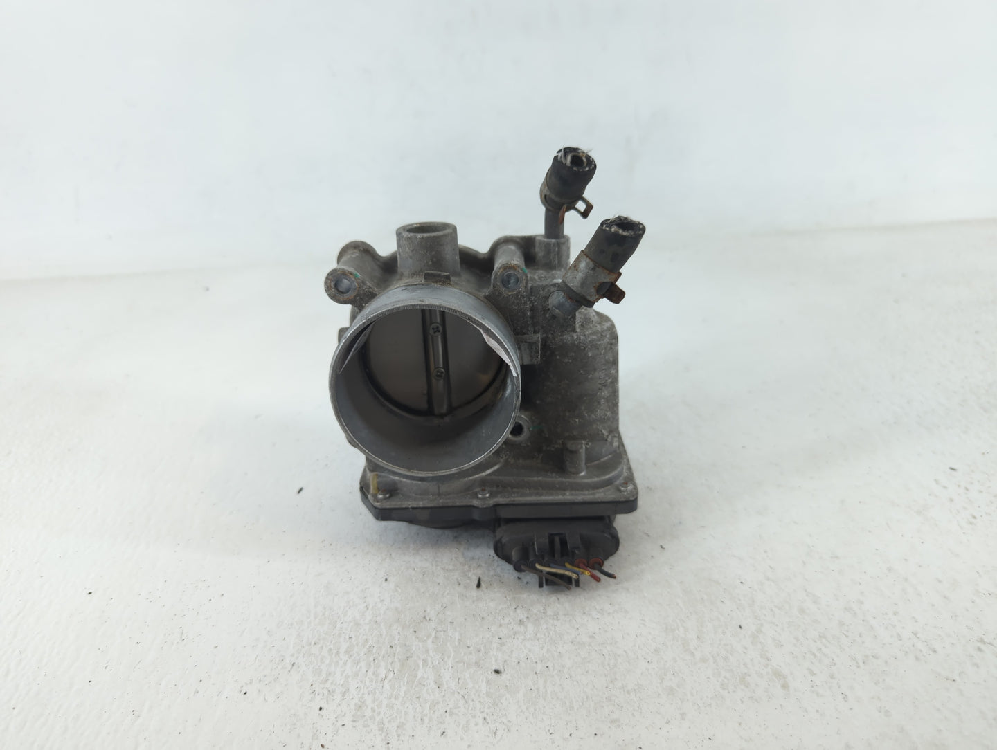 2011-2020 Hyundai Elantra Throttle Body P/N:5323 02U13 35100-2E000 Fits OEM Used Auto Parts - Oemusedautoparts1.com