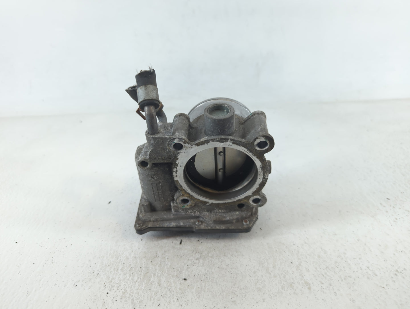 2011-2020 Hyundai Elantra Throttle Body P/N:5323 02U13 35100-2E000 Fits OEM Used Auto Parts - Oemusedautoparts1.com