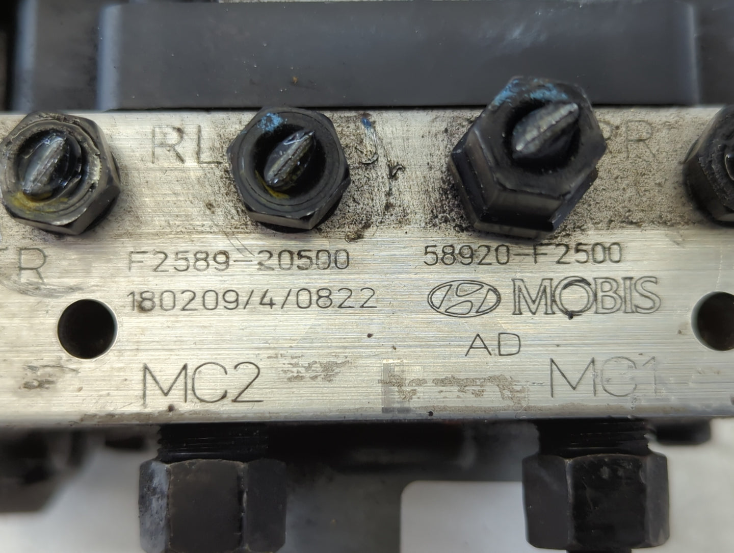 2017-2019 Hyundai Elantra ABS Pump Control Module Replacement P/N:F2589-20500 58920-F2500 Fits Fits 2017 2018 2019 OEM Used 