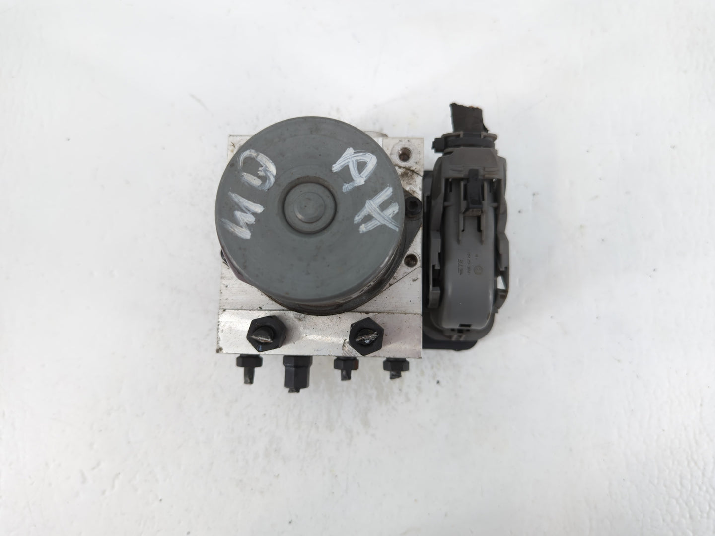 2017-2019 Hyundai Elantra ABS Pump Control Module Replacement P/N:58900-F2500 Fits Fits 2017 2018 2019 OEM Used Auto Parts -
