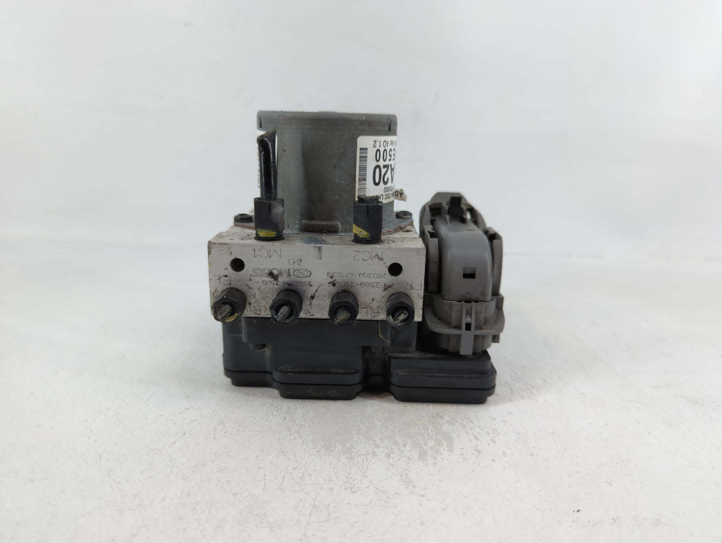 2017-2019 Hyundai Elantra ABS Pump Control Module Replacement P/N:F2589-20500 Fits Fits 2017 2018 2019 OEM Used Auto Parts -