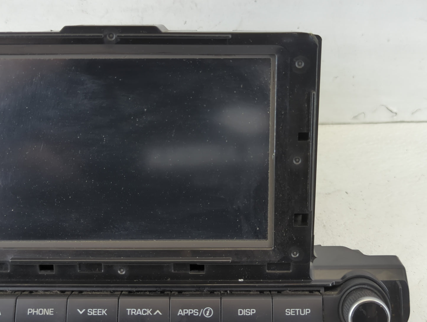 2017-2018 Hyundai Elantra Am Fm Cd Player Radio Receiver - Oemusedautoparts1.com