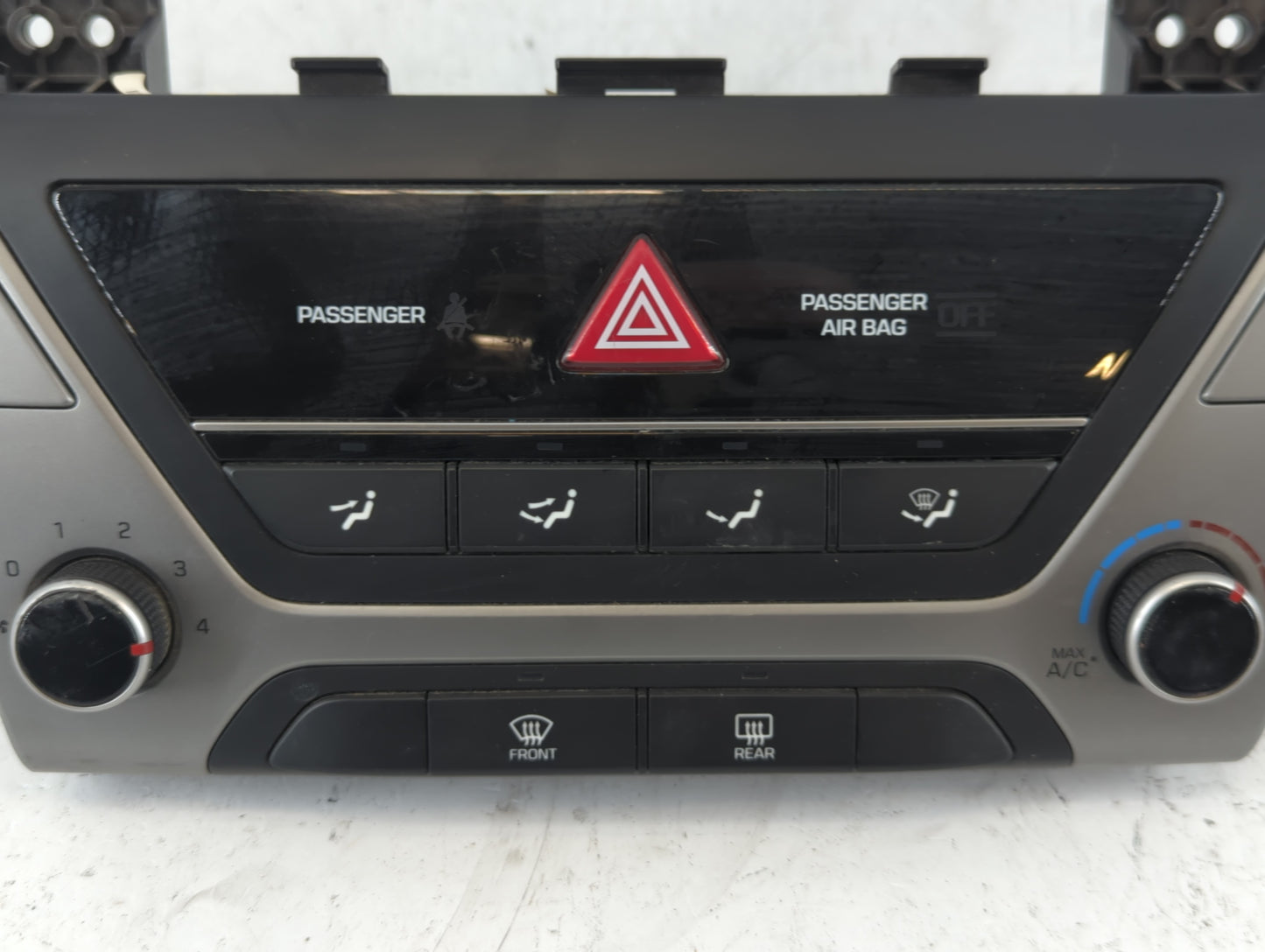 2017-2018 Hyundai Elantra Climate Control Module Temperature AC/Heater Replacement P/N:97250-F20624X Fits Fits 2017 2018 OEM
