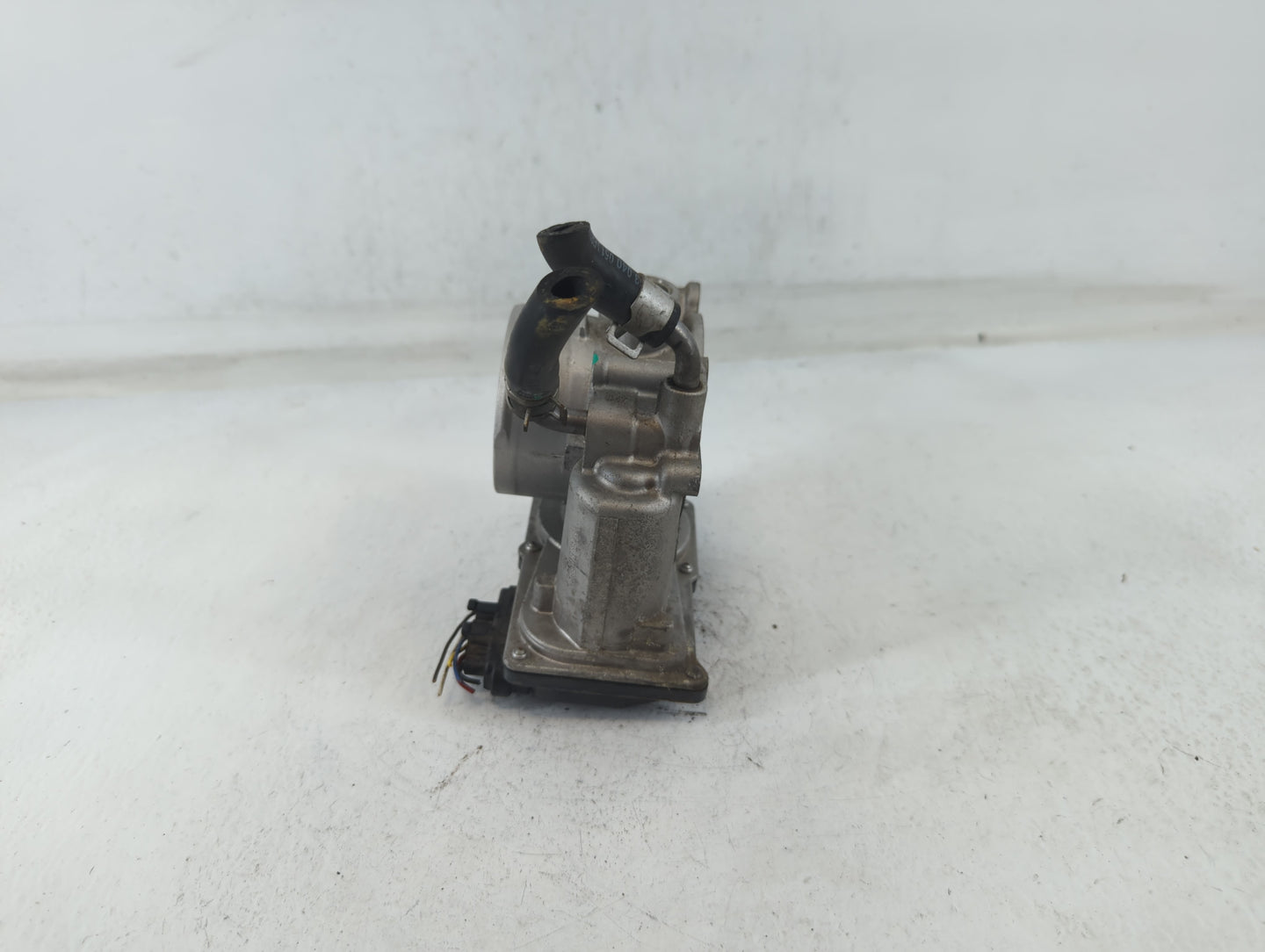 2011-2020 Hyundai Elantra Throttle Body P/N:5323 05B10 35100-2E000 Fits OEM Used Auto Parts - Oemusedautoparts1.com