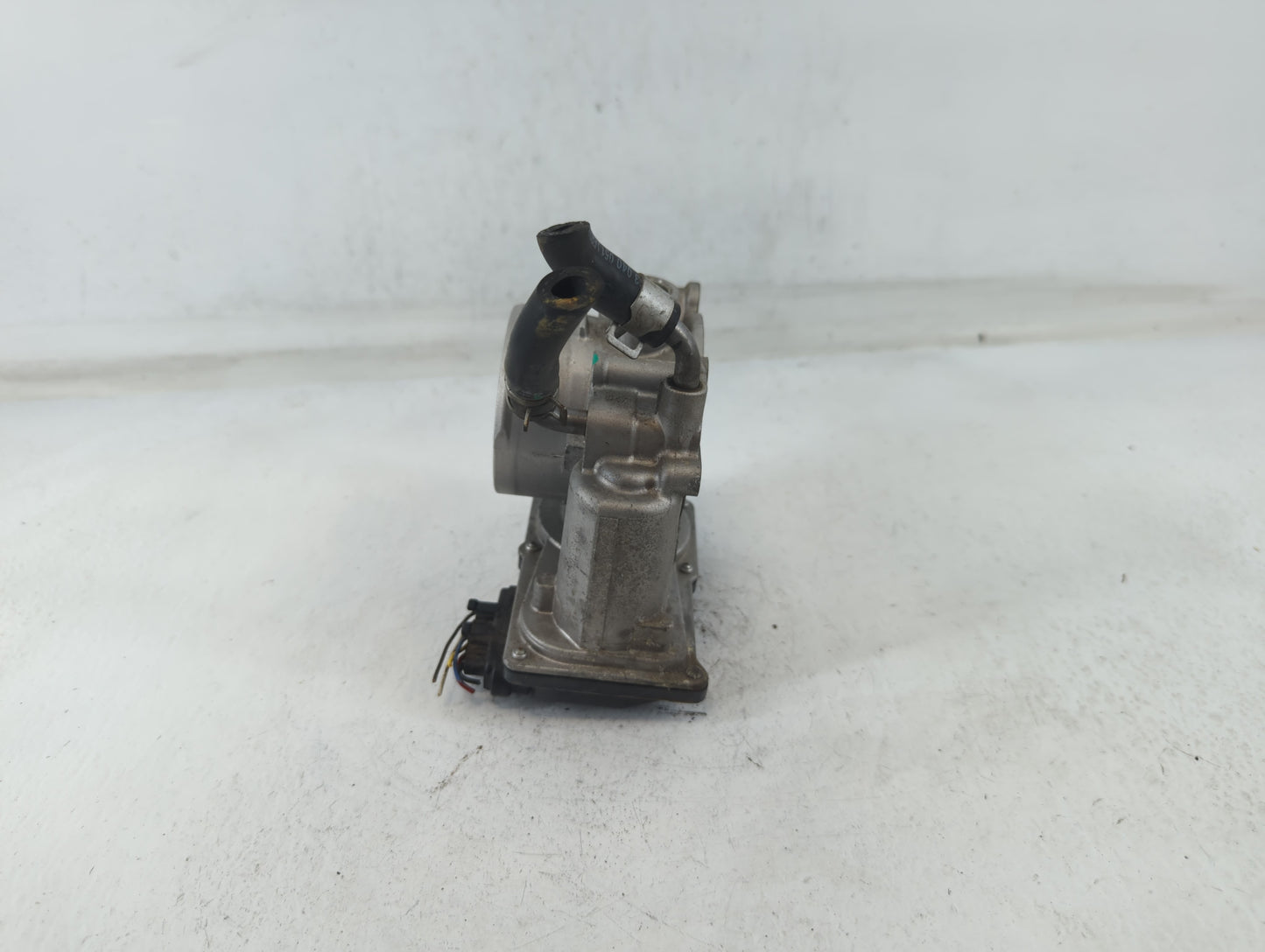 2011-2020 Hyundai Elantra Throttle Body P/N:5323 05B10 35100-2E000 Fits OEM Used Auto Parts - Oemusedautoparts1.com