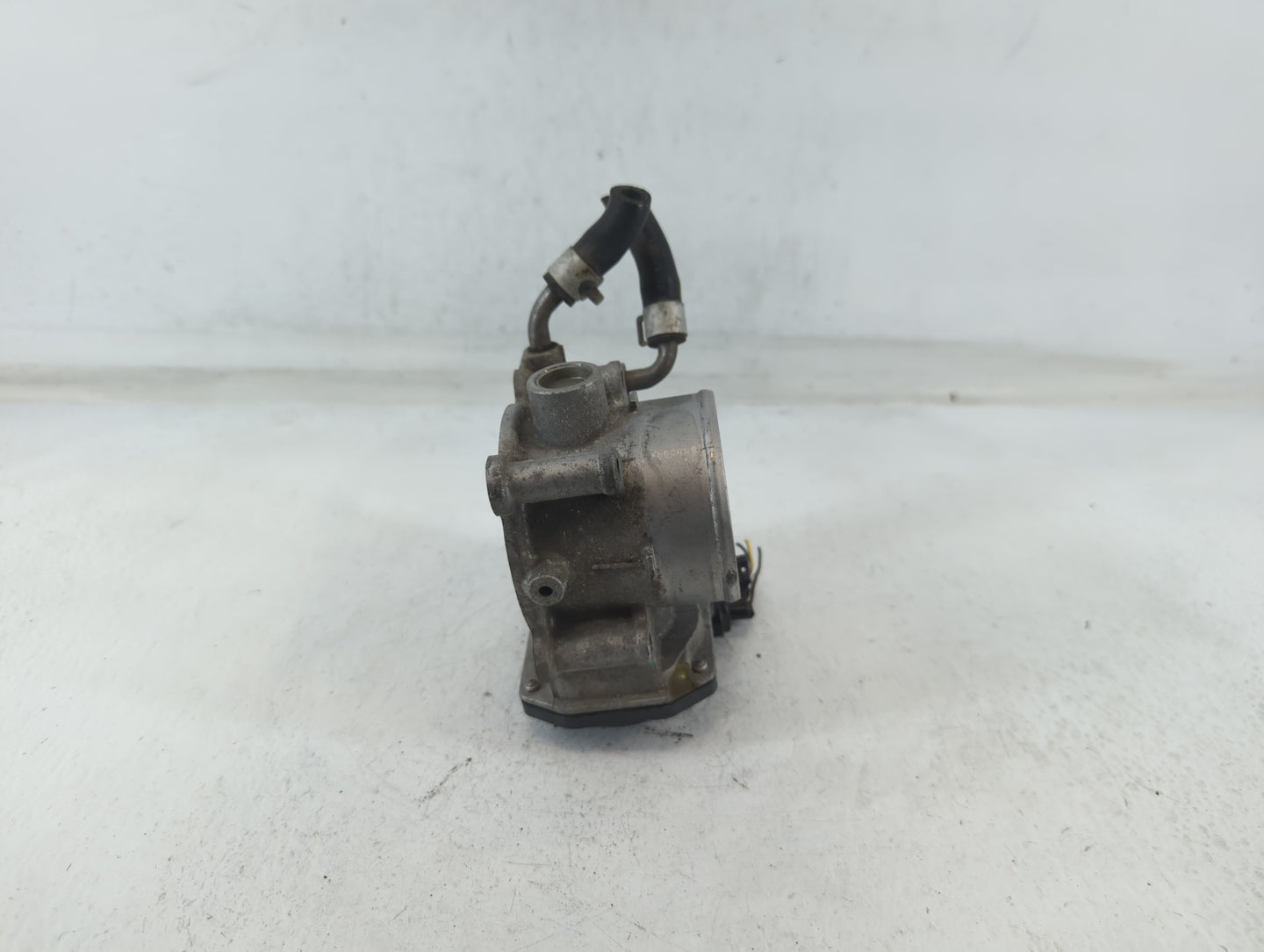 2011-2020 Hyundai Elantra Throttle Body P/N:5323 05B10 35100-2E000 Fits OEM Used Auto Parts - Oemusedautoparts1.com